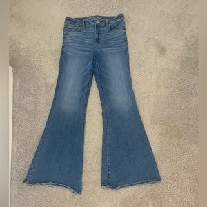 American Eagle Festival flare women’s jeans